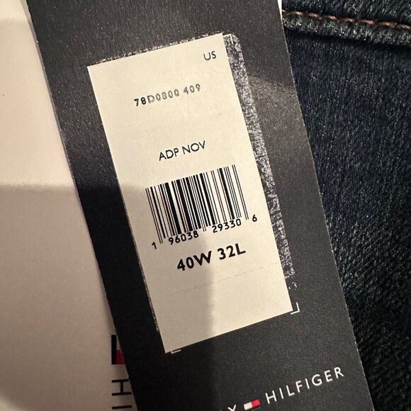 Tommy Hilfiger Mens Relaxed Fit Snap adaptable Jeans 40W x 32L NEW - Picture 6 of 13